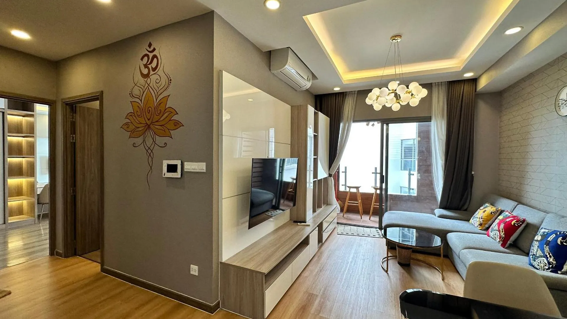 Apartment Can Ho Cao Cap Gan San Bay Tsn Ho Chi Minh City