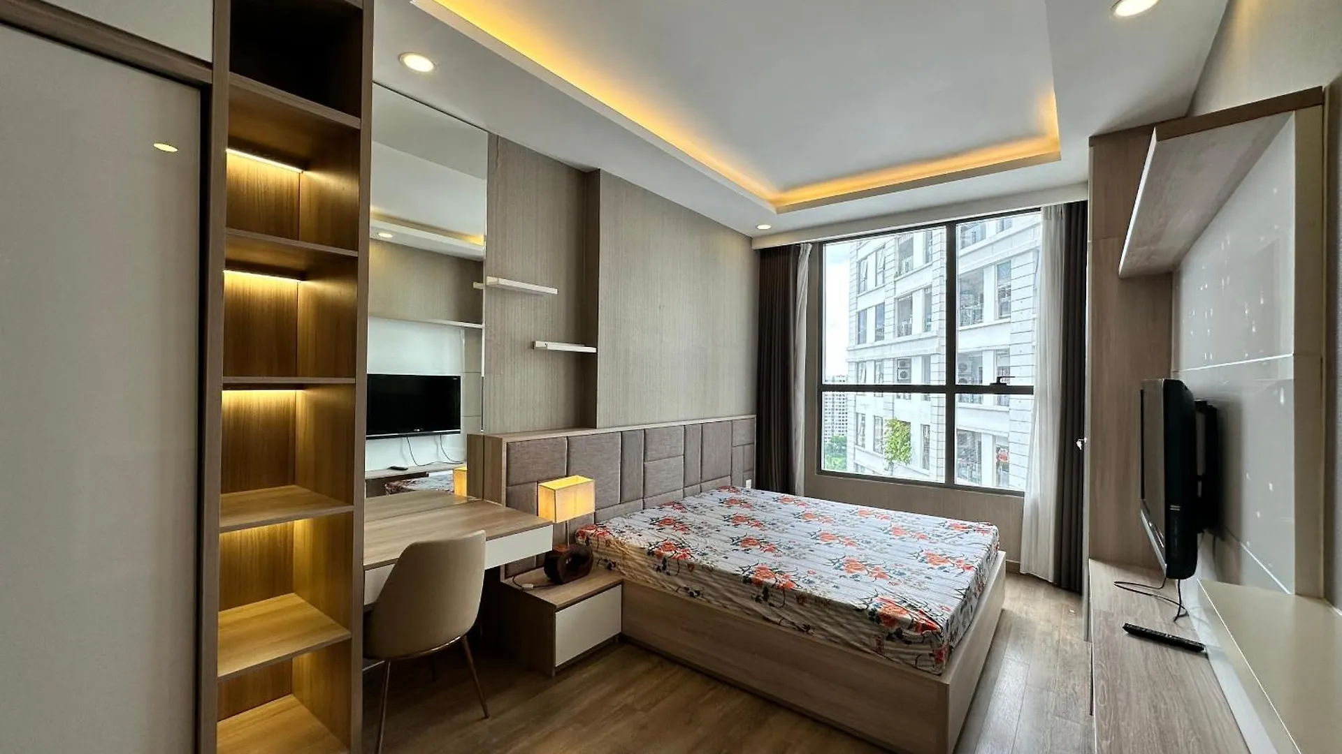 Can Ho Cao Cap Gan San Bay Tsn Ho Chi Minh City