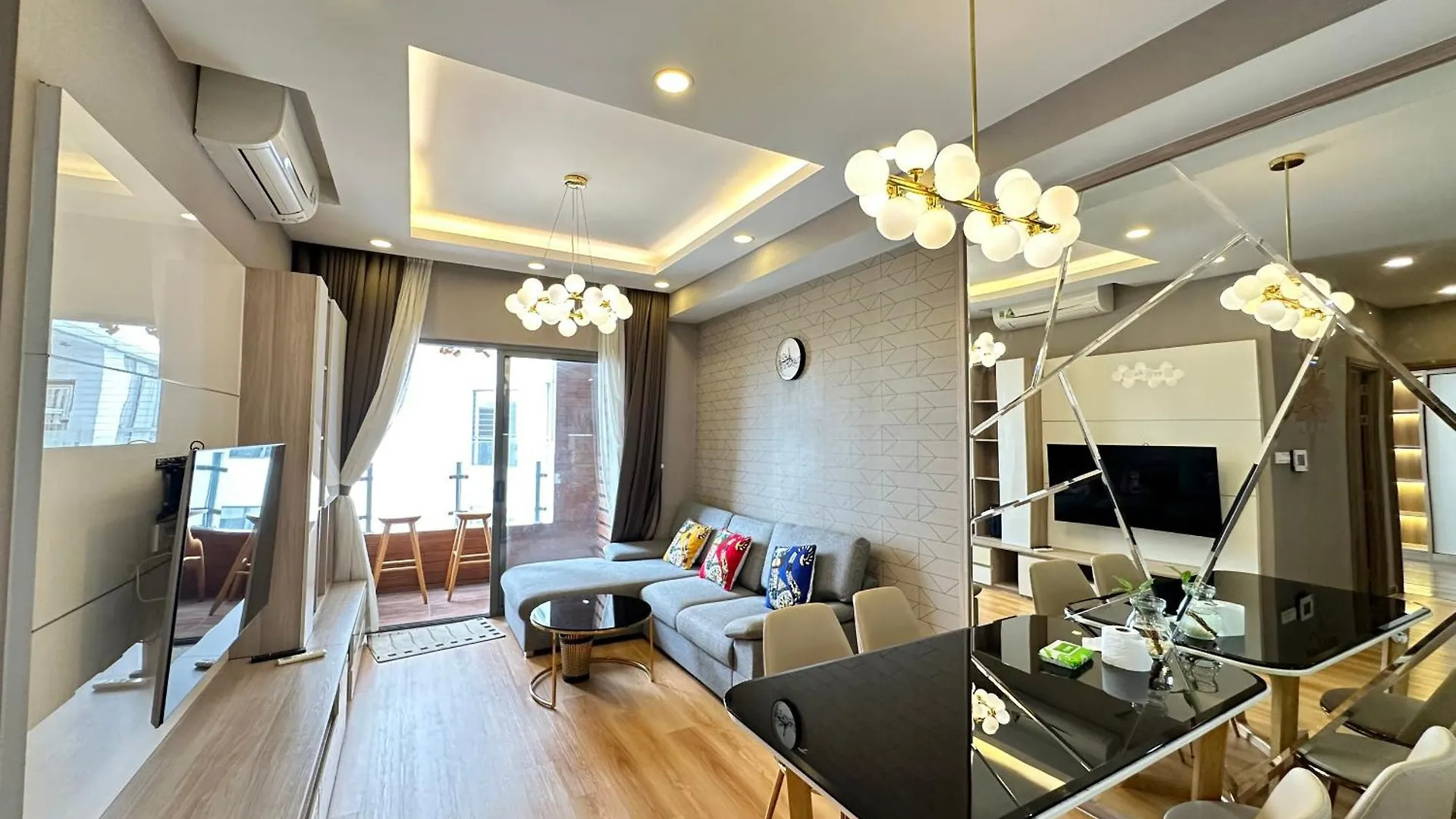Apartment Can Ho Cao Cap Gan San Bay Tsn Ho Chi Minh City