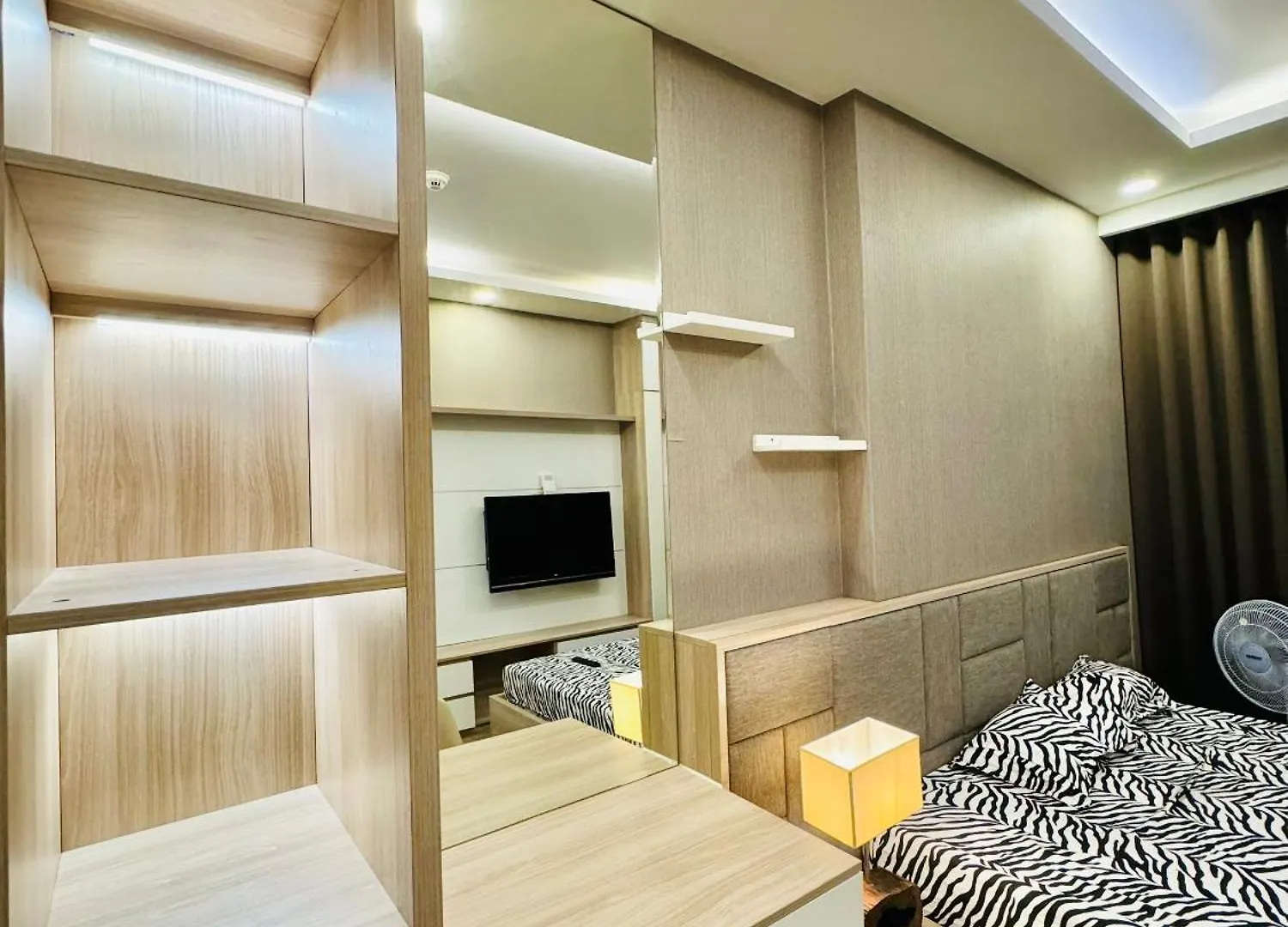 Apartment Can Ho Cao Cap Gan San Bay Tsn Ho Chi Minh City