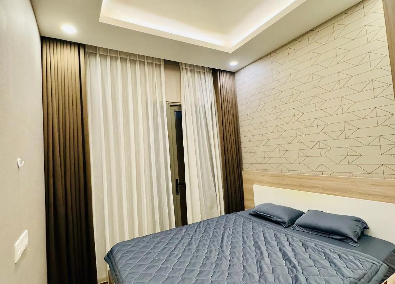 Can Ho Cao Cap Gan San Bay Tsn Ho Chi Minh City Apartment