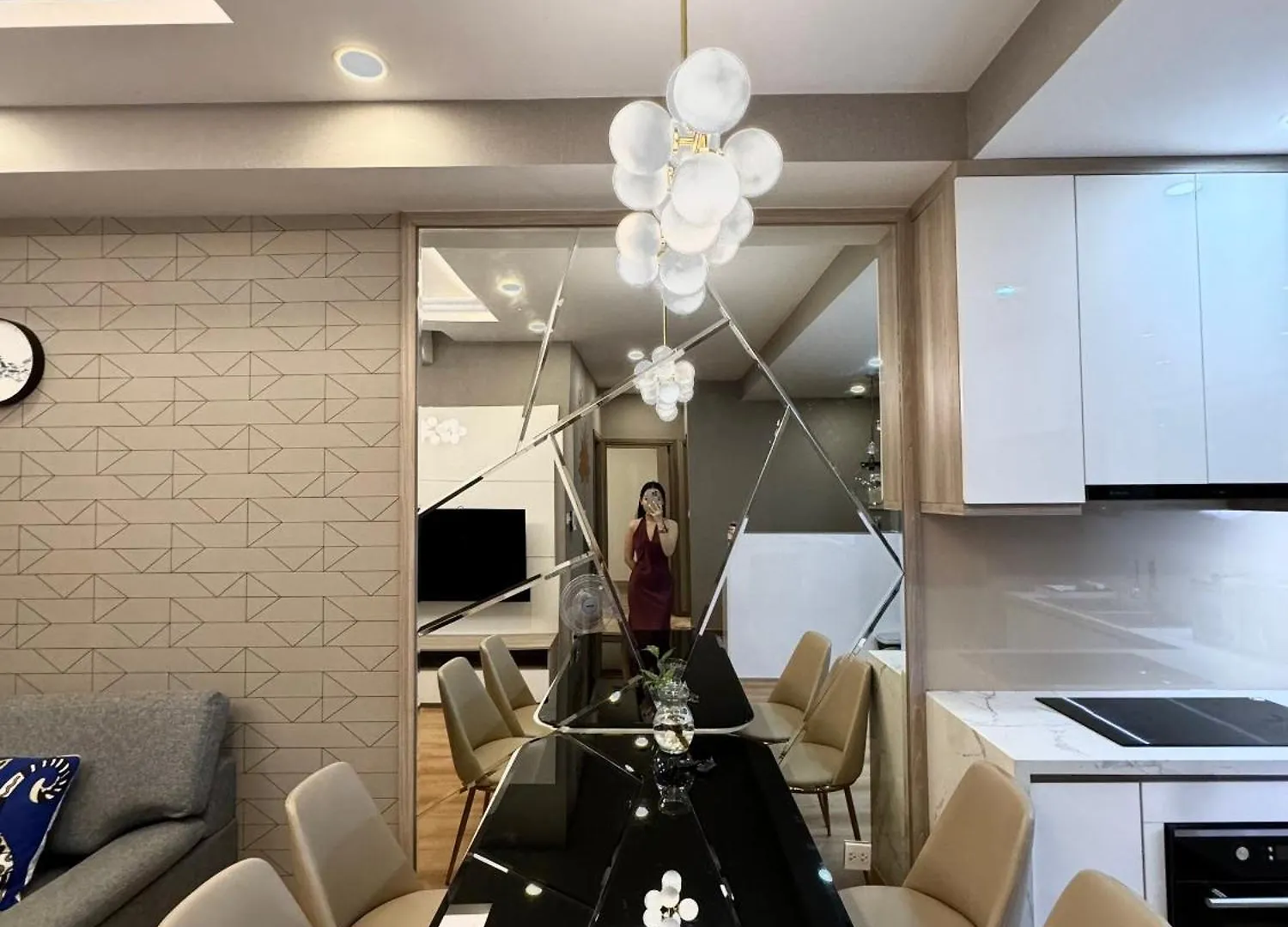 Apartment Can Ho Cao Cap Gan San Bay Tsn Ho Chi Minh City